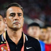 杏彩体育平台- 美因茨主帅变阵三中卫，防守漏洞仍难填补  